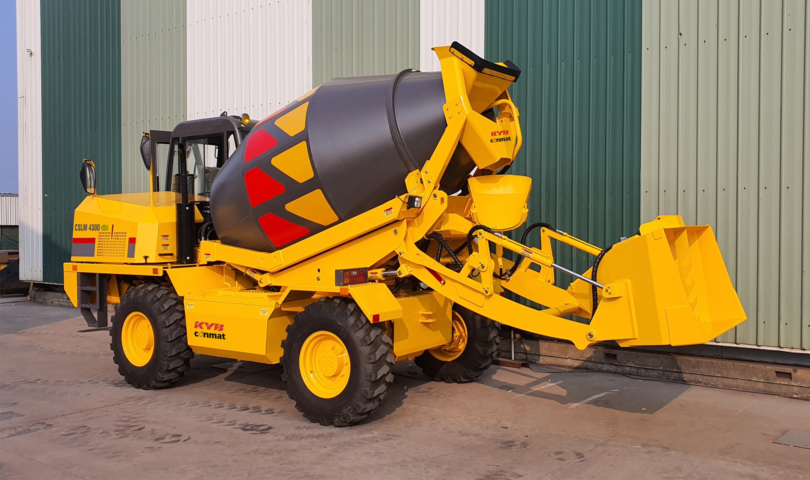 Conmat CSLM 4300 self-loading concrete mixer